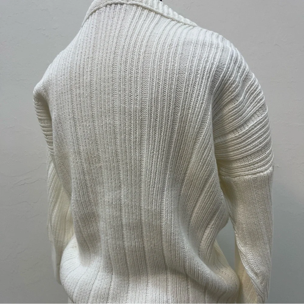 In Between Women White Knit Sweater Size S Oversized‎